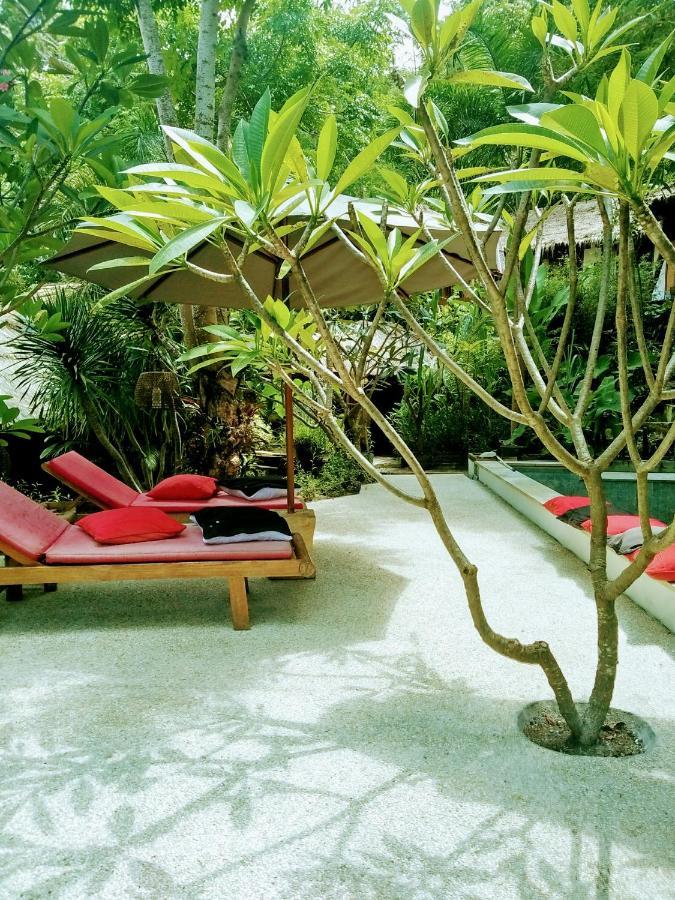 Tanjungan Hotel Gili Gede Buitenkant foto