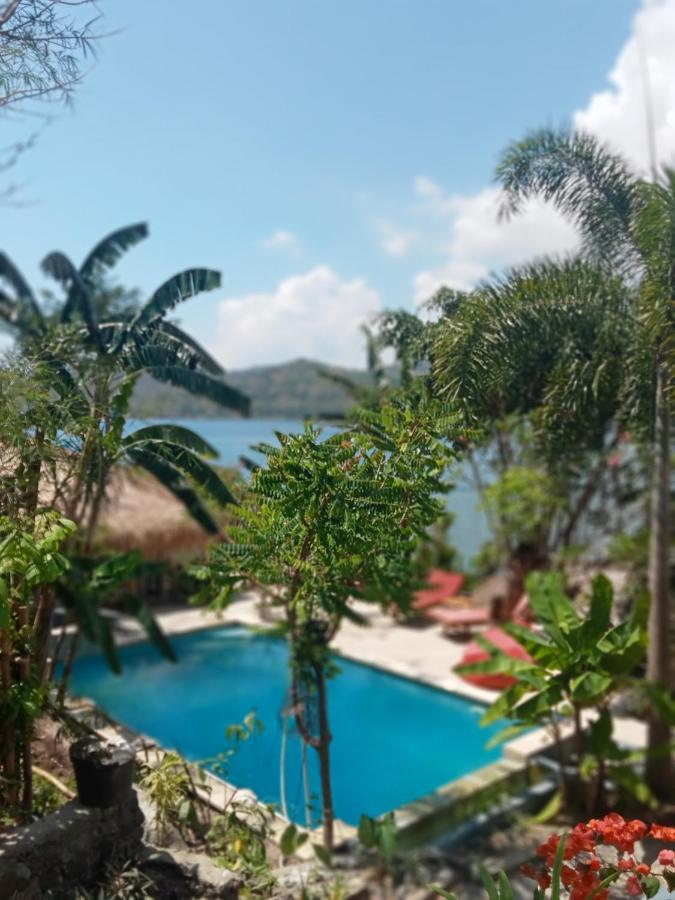 Tanjungan Hotel Gili Gede Buitenkant foto