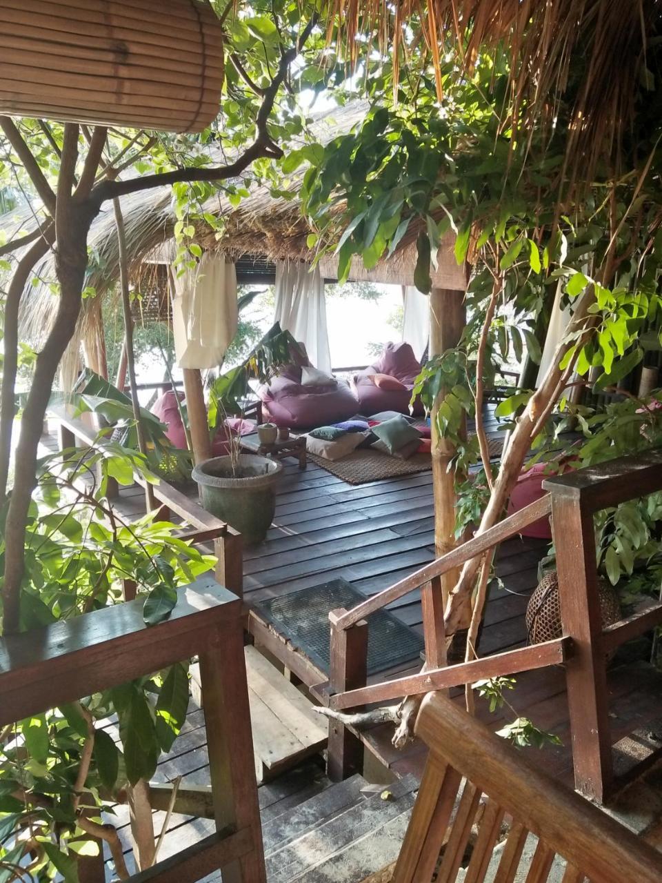 Tanjungan Hotel Gili Gede Buitenkant foto